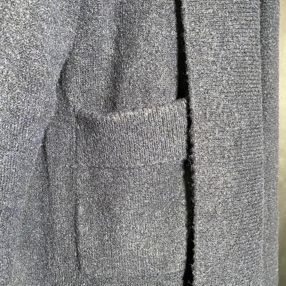 Cozy Open Shawl-Sweater - Picture 6 of 6